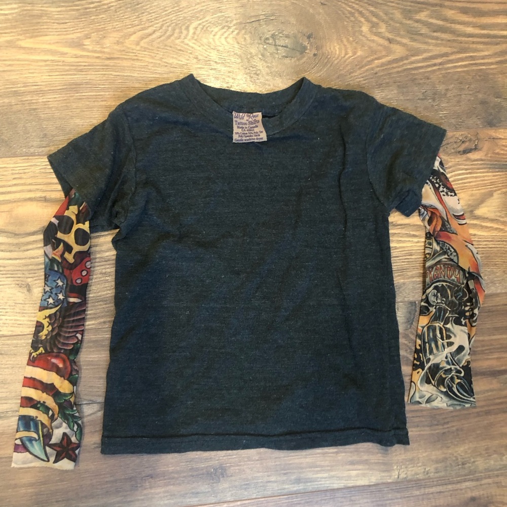Size 4/5 years Adorable tattoo sleeve tshirt